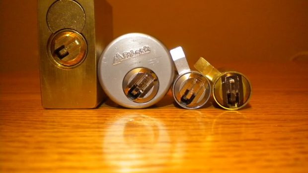 LOCKSMITHING- THE ART OF MAKING AND DEFEATING LOCKS