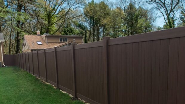 Tips on Choosing the Right Privacy Fence