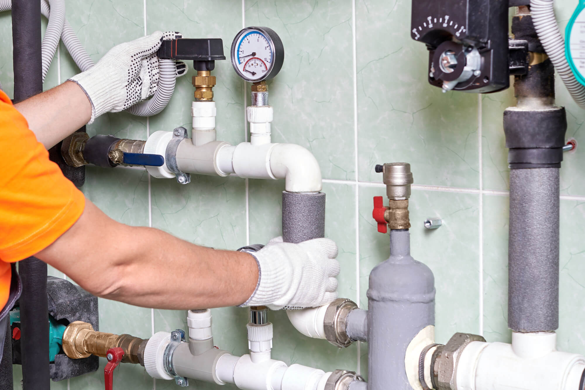 The Importance of a Commercial Plumber by Sewer Surgeons