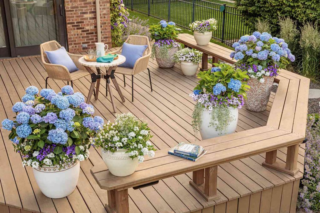 Stylish Garden Pottery Store Picks for Patios and Balconies